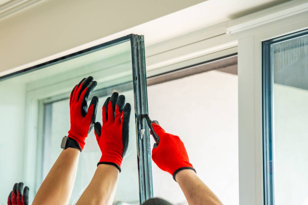 De la vitre brisée à la fenêtre sécurisée : vitrerie d'urgence à Paris 2 intervention d'un vitrier en urgence région parisienne
